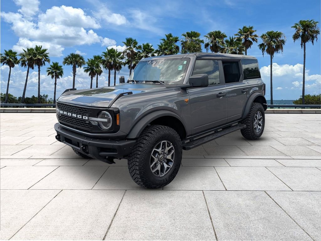 Certified 2025 Ford Bronco Badlands image 3