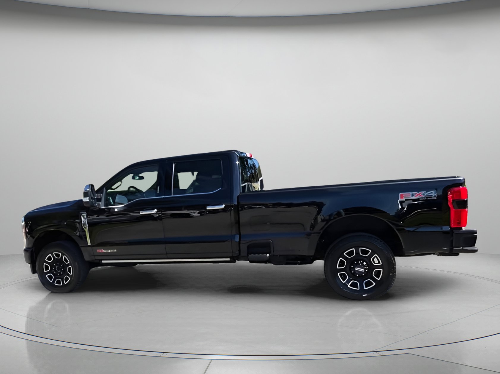 Certified 2023 Ford F350 Platinum image 19