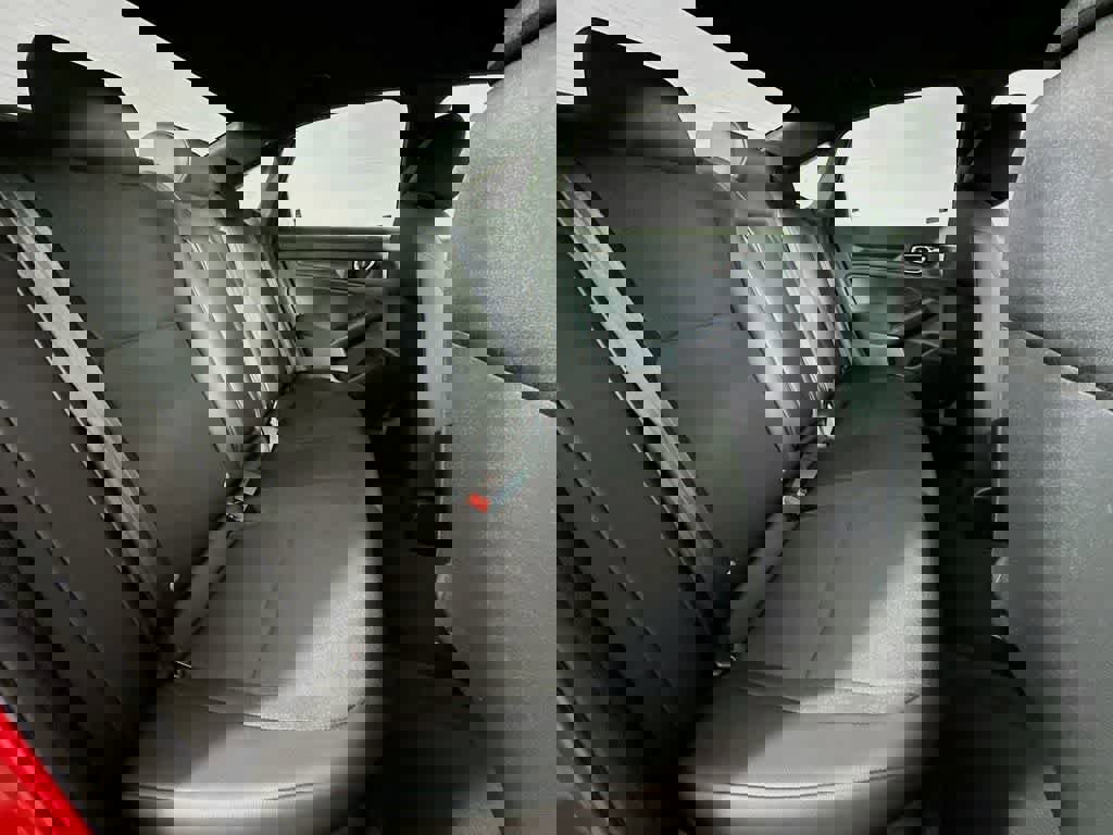 Used 2025 Honda Civic Sport image 29