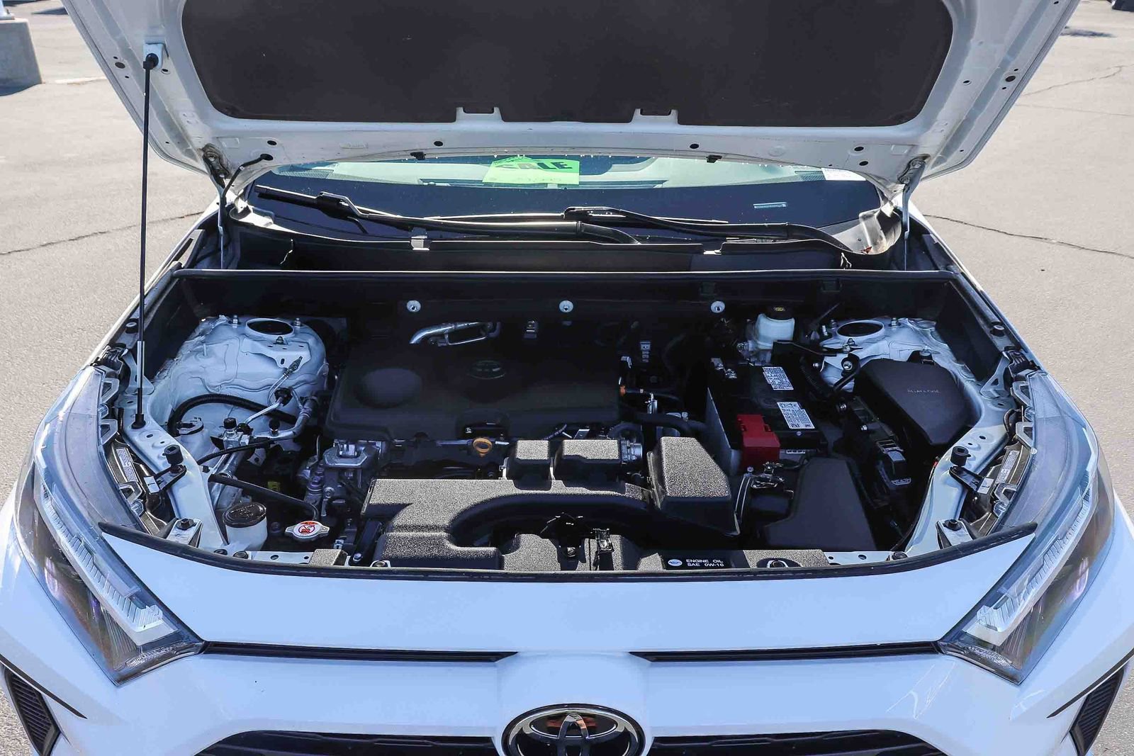 Used 2024 Toyota RAV4 XLE FWD image 28