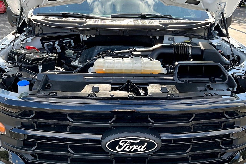 Certified 2024 Ford F150 XLT w/ Equipment Group 302A MID AWD/4WD image 35
