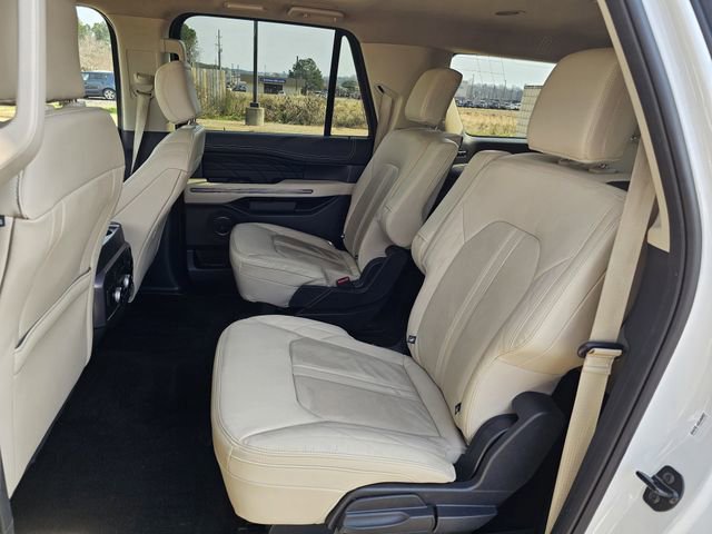 Certified 2022 Ford Expedition Max Platinum image 17