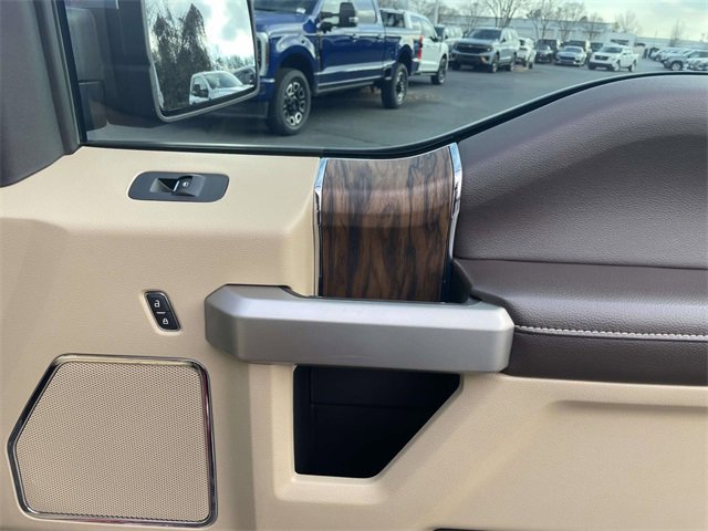 Certified 2019 Ford F150 Lariat w/ Equipment Group 502A Luxury image 29