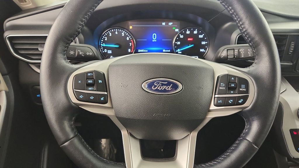 Certified 2022 Ford Explorer XLT w/ Equipment Group 202A image 11