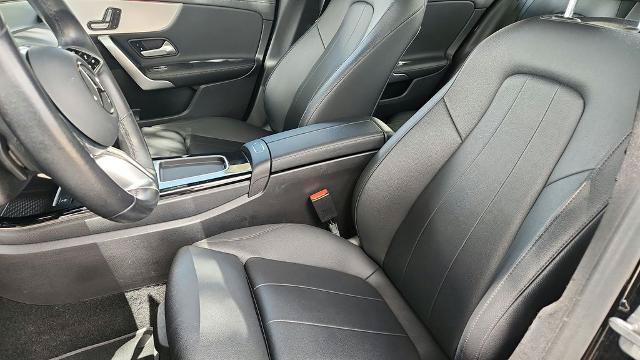 Used 2025 Mercedes-Benz CLA 250 image 12