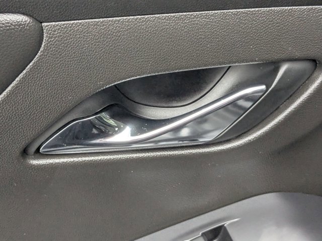 Used 2021 Chevrolet Traverse RS image 30