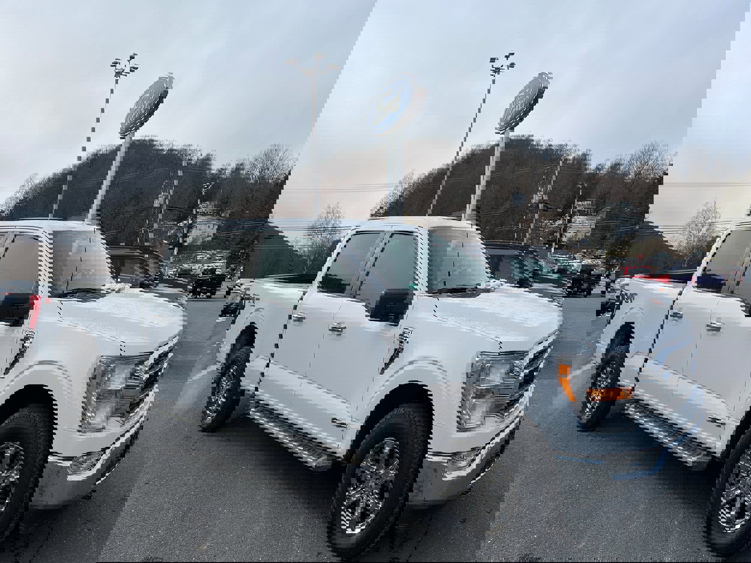 Certified 2022 Ford F150 XLT w/ XTR Package image 6