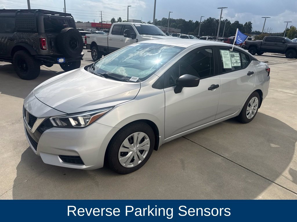 Used 2021 Nissan Versa S FWD image 4