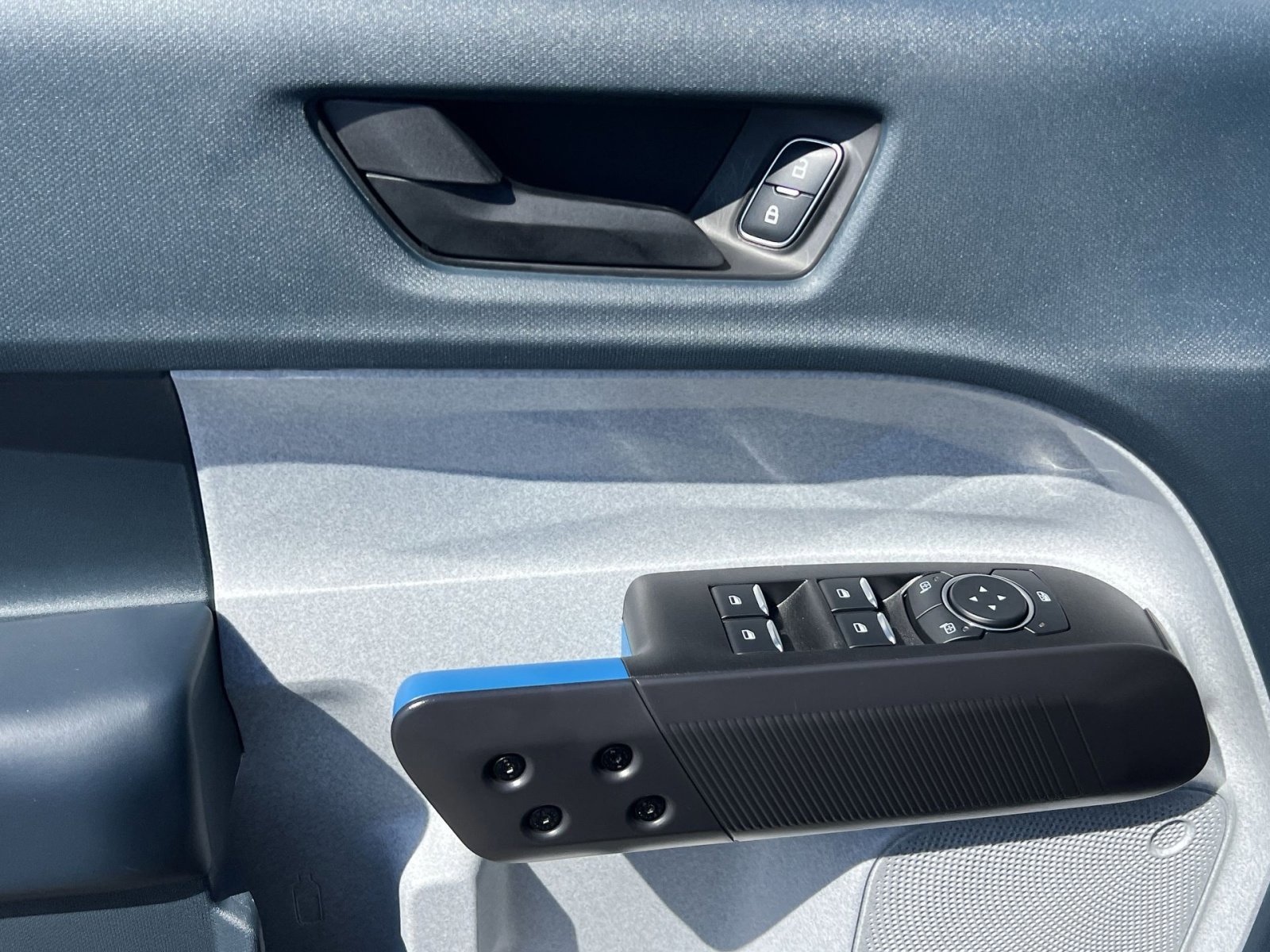 Certified 2025 Ford Maverick XLT w/ XLT Luxury Package image 15