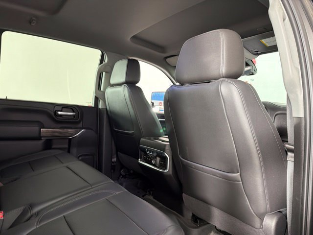Used 2020 Chevrolet Silverado 2500 LTZ AWD/4WD image 38