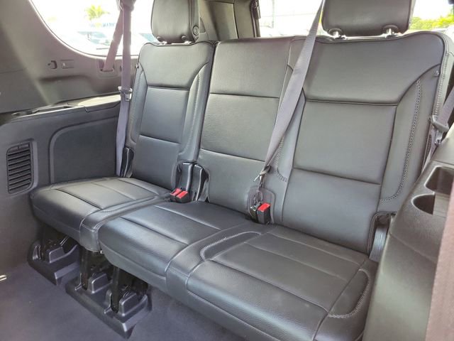 Used 2022 GMC Yukon XL Denali image 7
