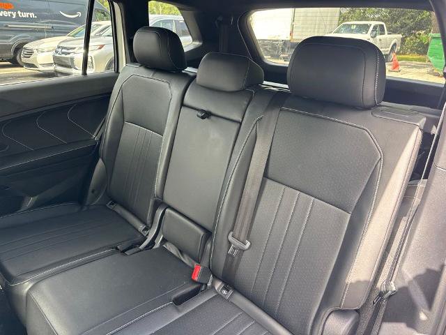 Used 2022 Volkswagen Tiguan SE R-Line FWD image 11