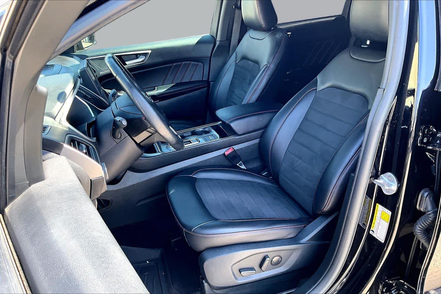 Certified 2021 Ford Edge ST-Line FWD image 10