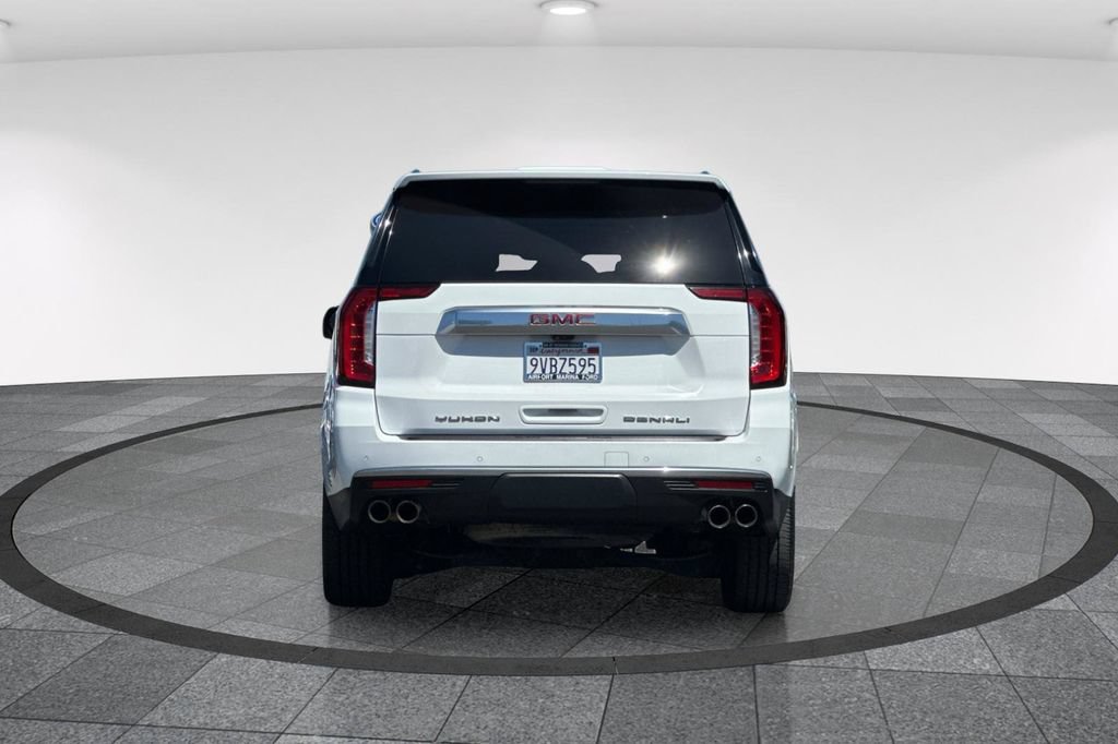 Used 2021 GMC Yukon XL Denali w/ Denali Ultimate Package AWD/4WD image 7