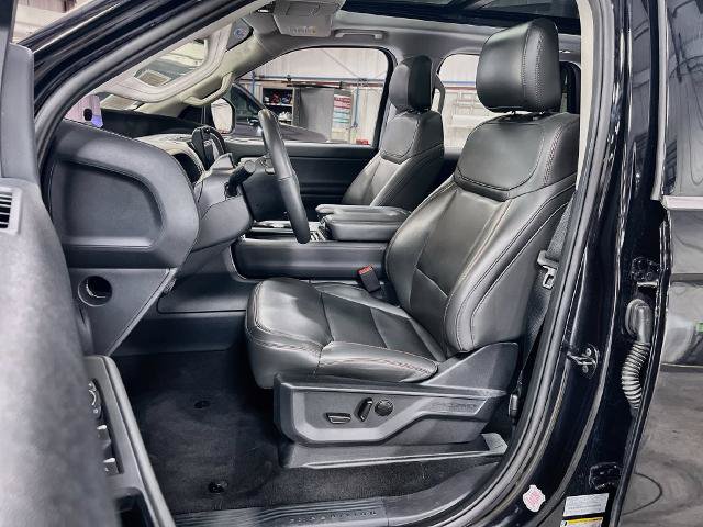 Certified 2025 Ford Expedition Active AWD/4WD image 12