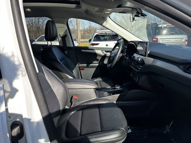 Certified 2022 Ford Escape SEL w/ Technology Package image 35