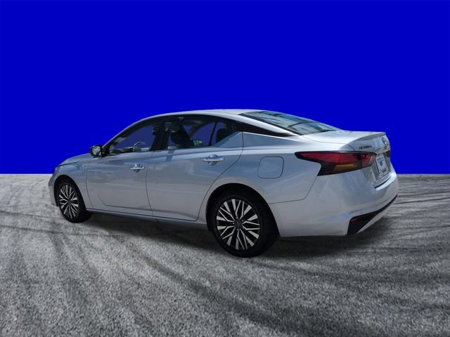 Used 2024 Nissan Altima 2.5 SV FWD image 6