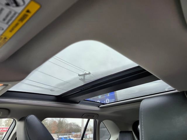 Used 2020 Toyota RAV4 Limited image 20