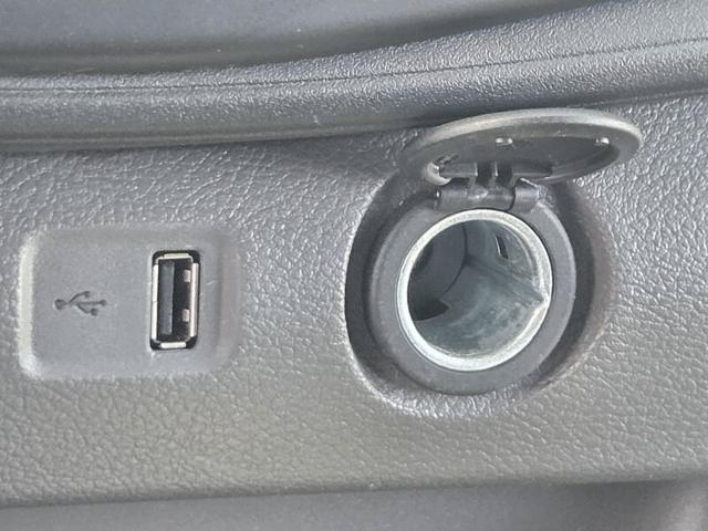 Certified 2023 Ford Transit 150 Low Roof RWD image 25