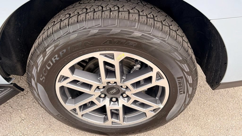 Certified 2025 Ford Expedition Active AWD/4WD image 35