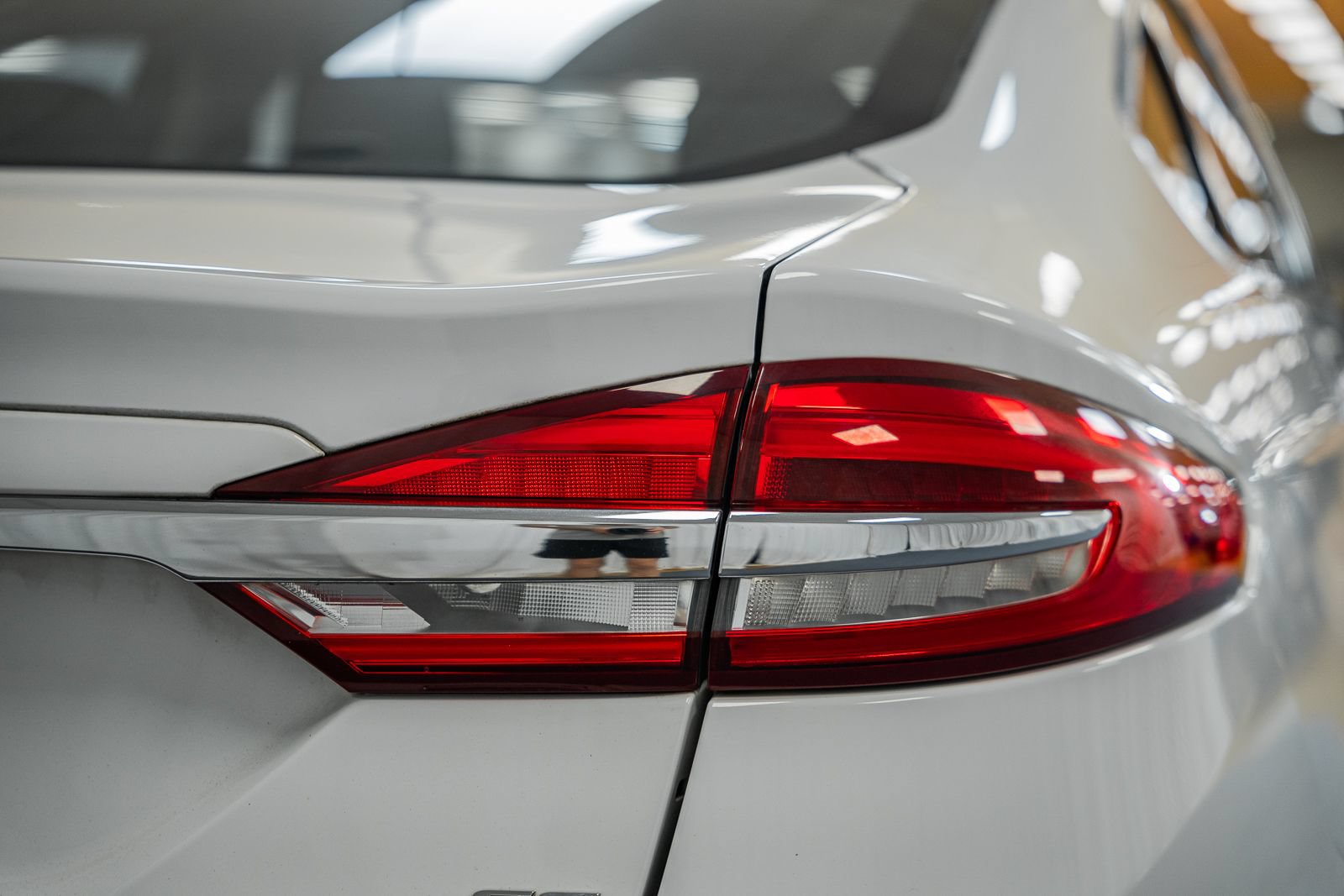 Certified 2017 Ford Fusion SE FWD image 7