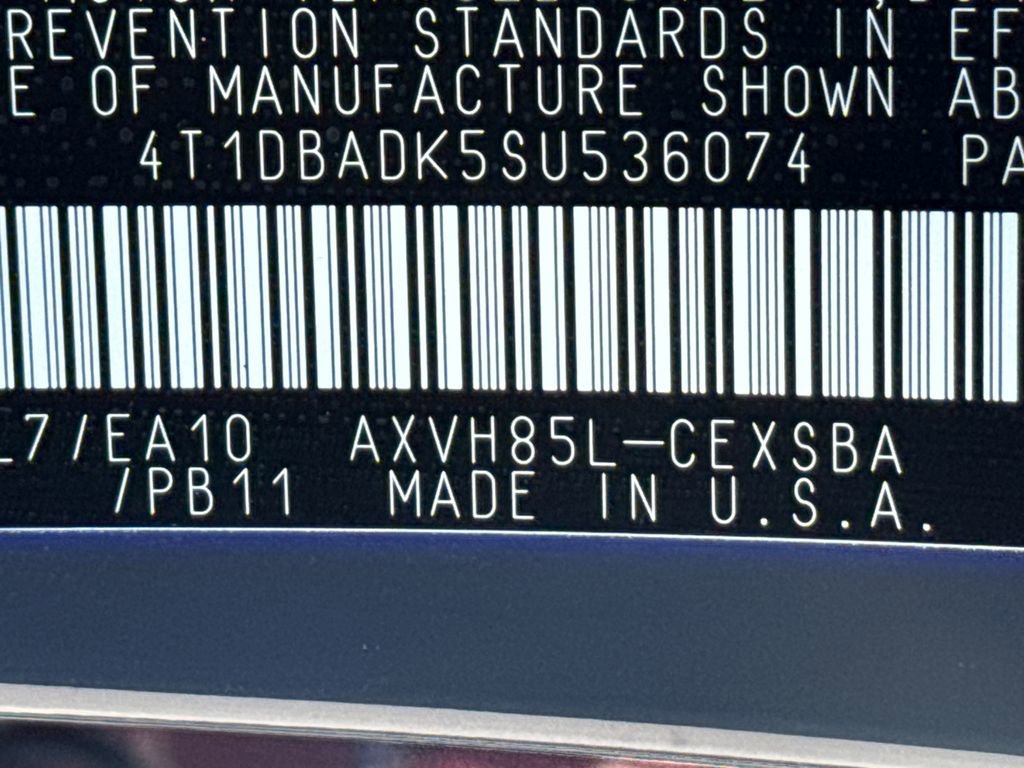 Used 2025 Toyota Camry SE image 31