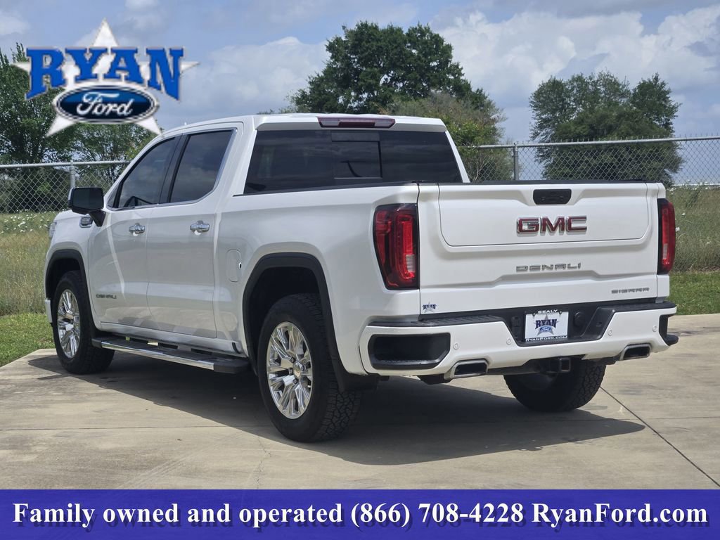 Used 2022 GMC Sierra 1500 Denali w/ Driver Alert Package II image 2