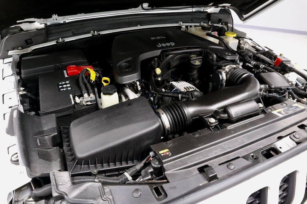 Used 2021 Jeep Gladiator Mojave image 16