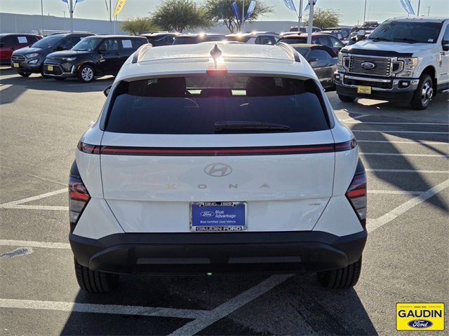 Used 2024 Hyundai Kona SEL image 6