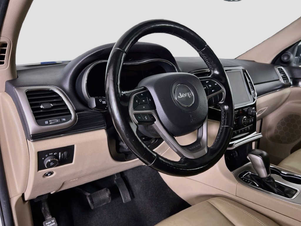 Used 2021 Jeep Grand Cherokee Limited AWD/4WD image 9