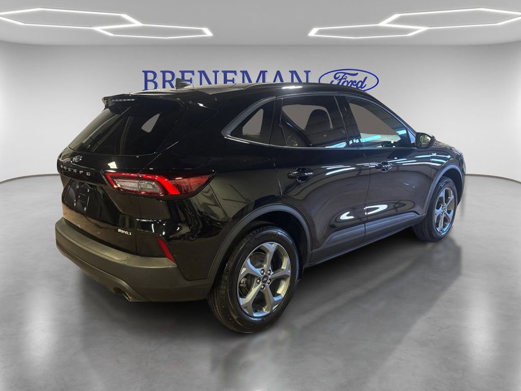 Certified 2025 Ford Escape ST-Line image 7