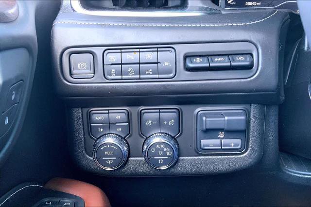 Used 2024 GMC Yukon XL Denali Ultimate image 33