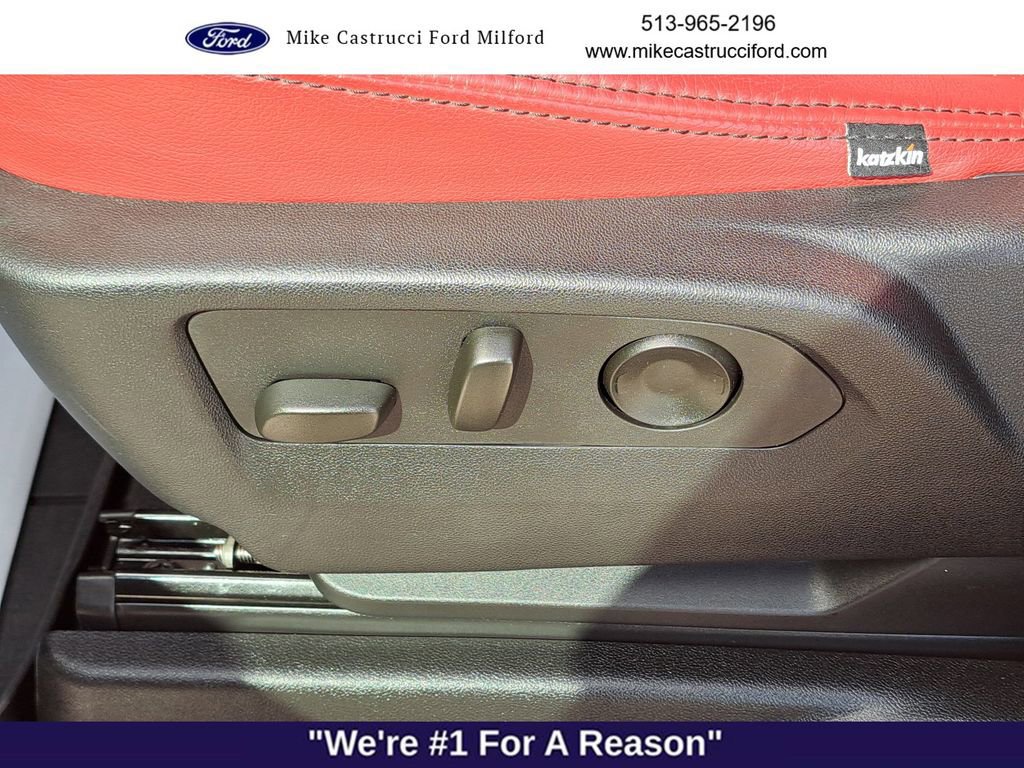 Used 2024 Chevrolet Tahoe Z71 w/ Luxury Package image 22