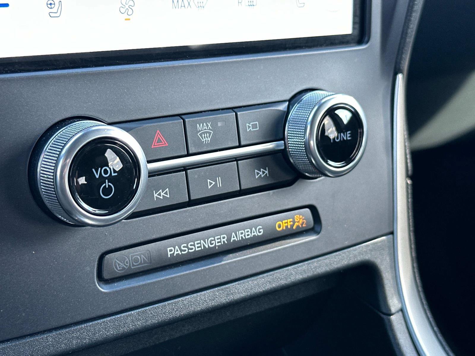 Certified 2022 Ford Edge ST-Line image 15