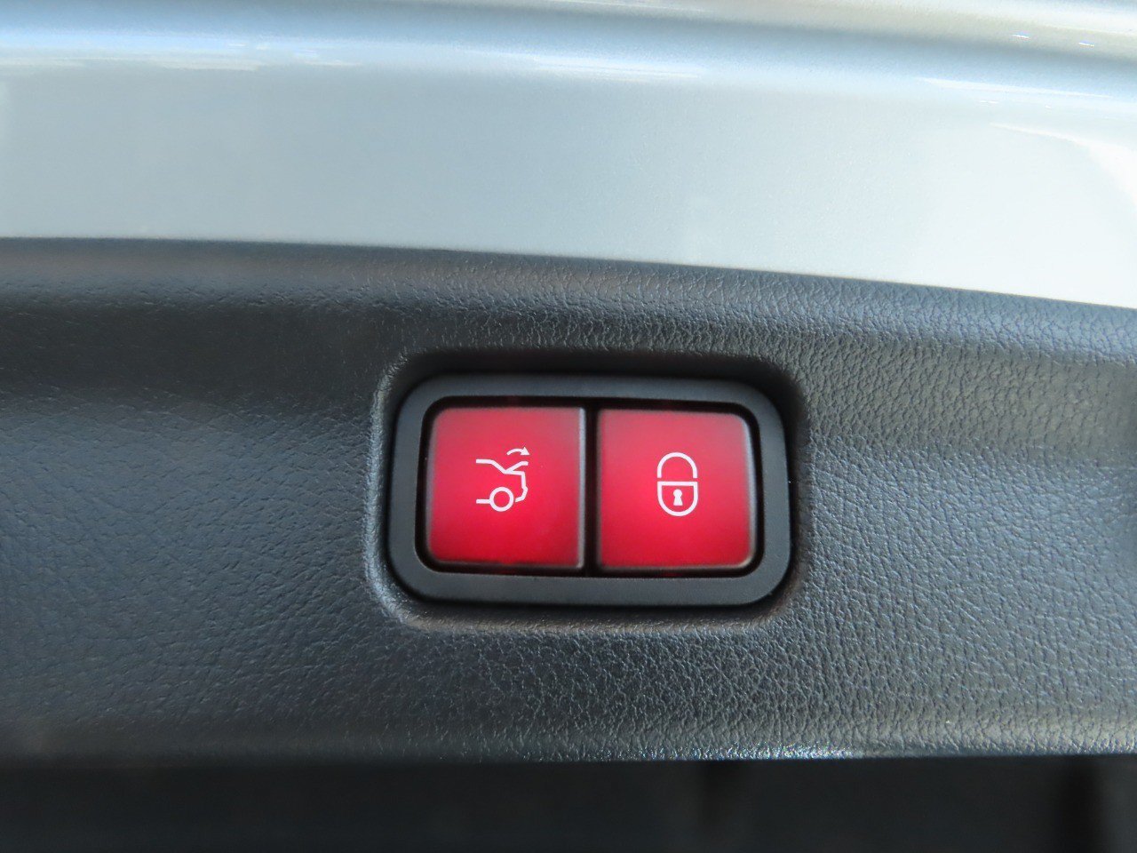 Used 2023 Mercedes-Benz C 300 Sedan image 15