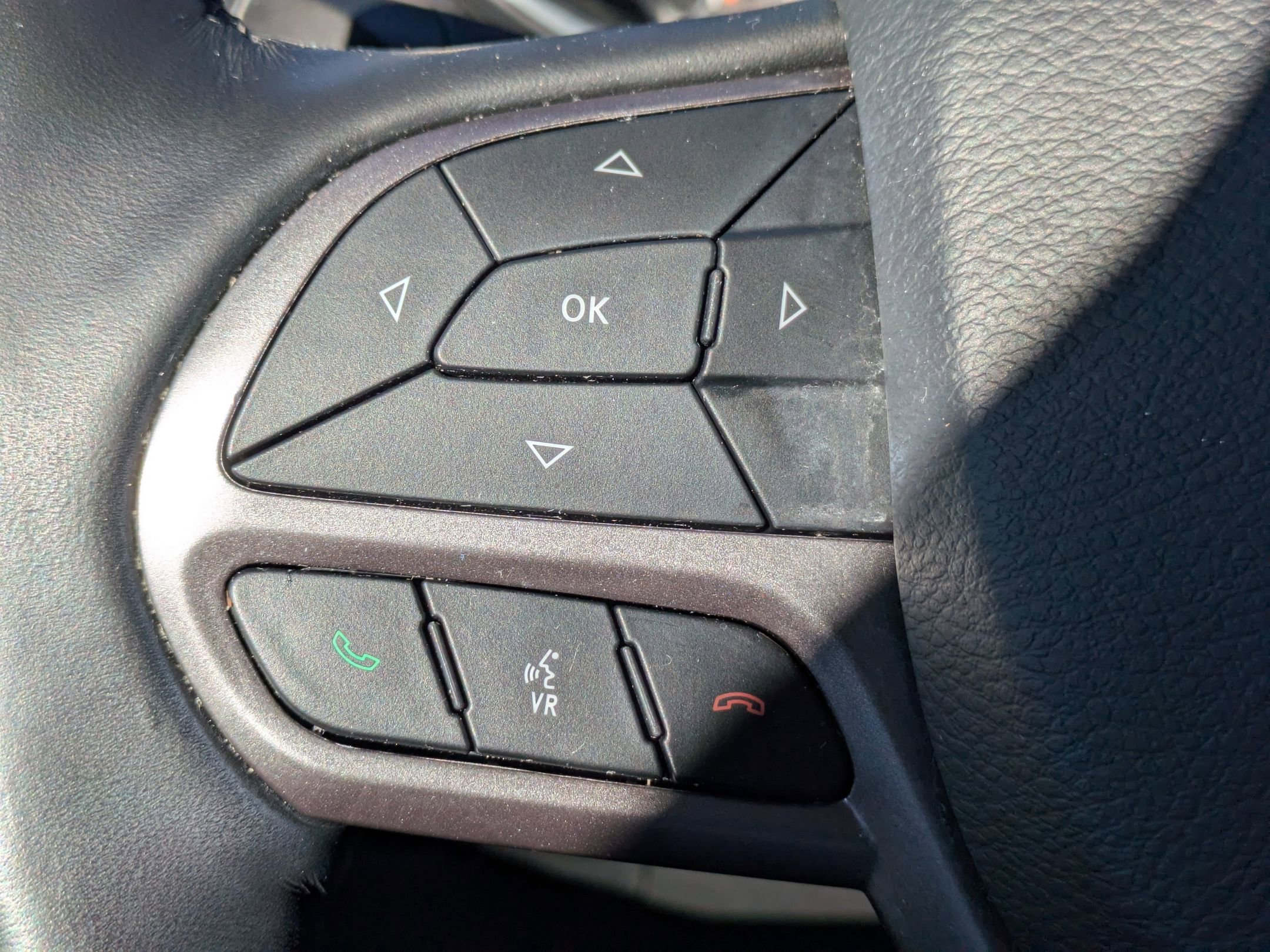 Used 2021 Jeep Cherokee Latitude Lux w/ Trailer Tow Group image 15