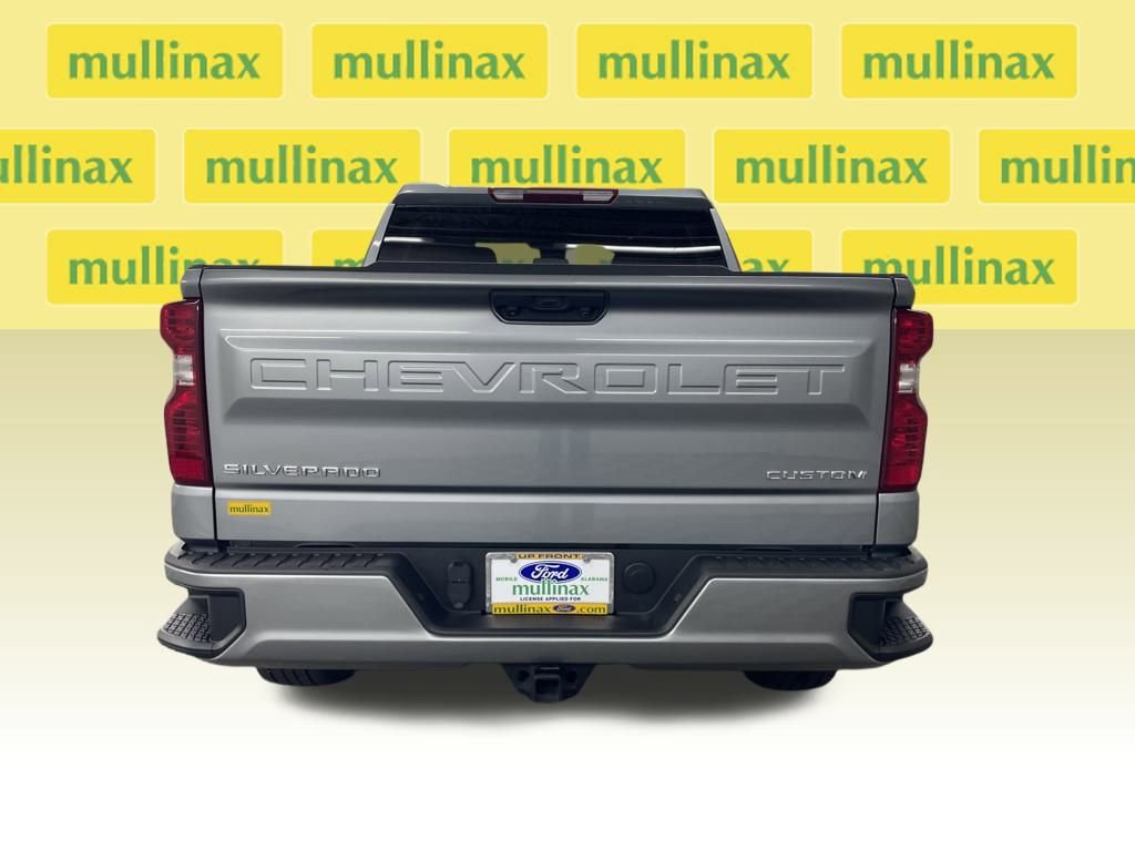 Used 2024 Chevrolet Silverado 1500 Custom image 7