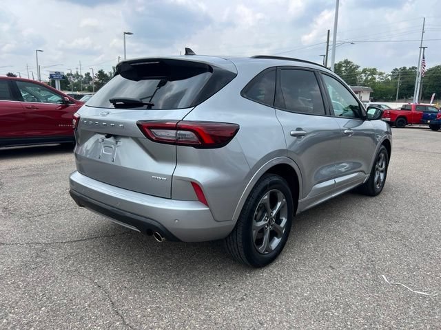 Certified 2024 Ford Escape ST-Line w/ Tech Pack #1 AWD/4WD image 4