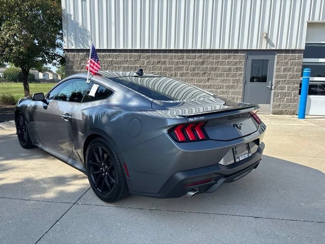 Certified 2024 Ford Mustang Coupe RWD image 9