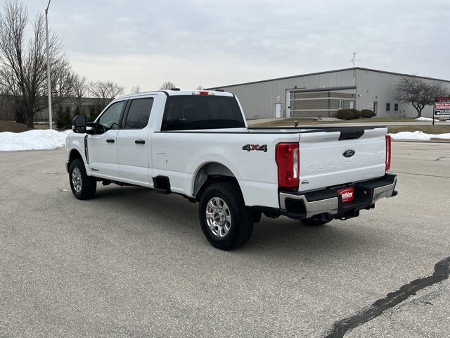 Certified 2023 Ford F250 XLT AWD/4WD image 2