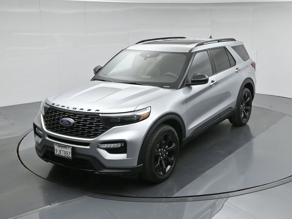 Certified 2023 Ford Explorer ST-Line w/ Class IV Trailer Tow Package RWD image 40