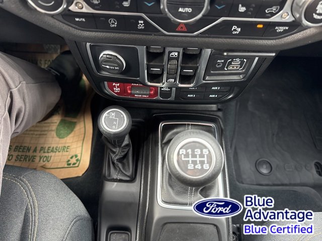 Used 2024 Jeep Wrangler Willys image 25