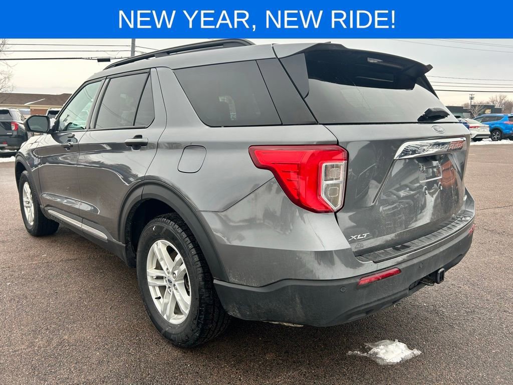 Certified 2023 Ford Explorer XLT w/ Class IV Trailer Tow Package image 4