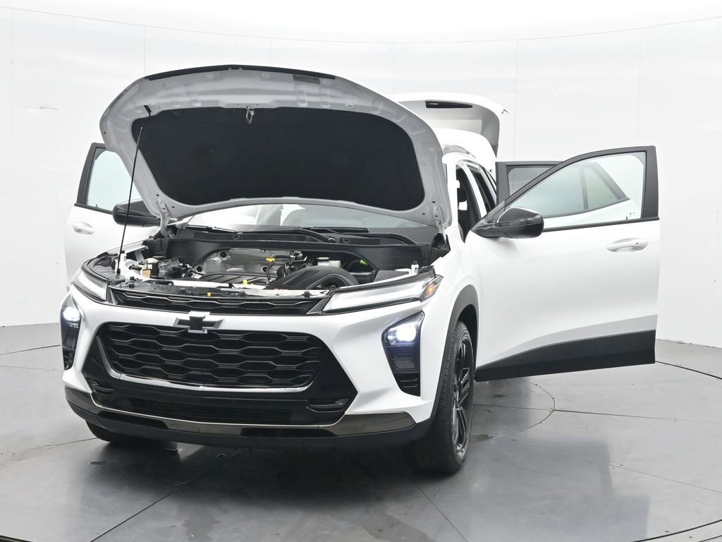 Used 2024 Chevrolet Trax ACTIV w/ Sunroof Package FWD image 23