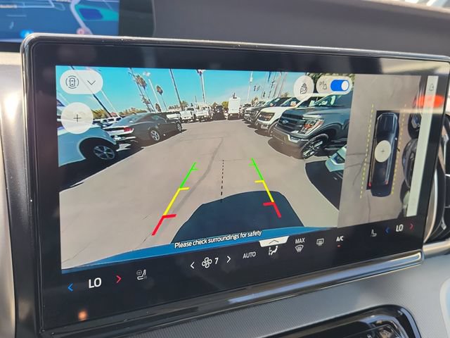 Certified 2025 Ford Expedition Active AWD/4WD image 10