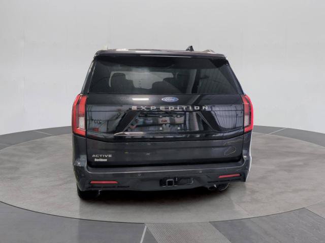 Certified 2025 Ford Expedition Active AWD/4WD image 5