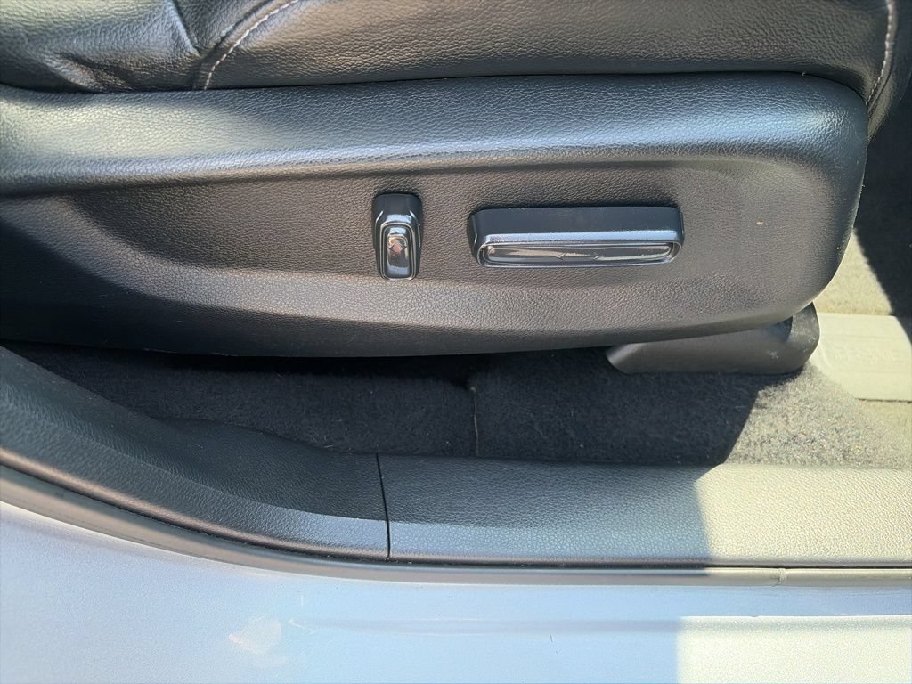 Used 2017 Honda CR-V EX-L image 14