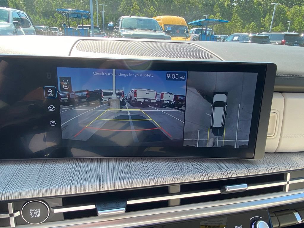 Used 2025 Hyundai Santa Fe Calligraphy AWD/4WD image 16