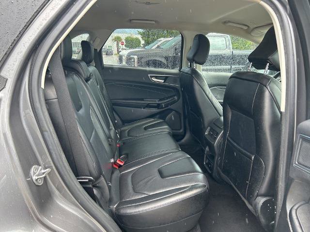 Certified 2022 Ford Edge Titanium image 38