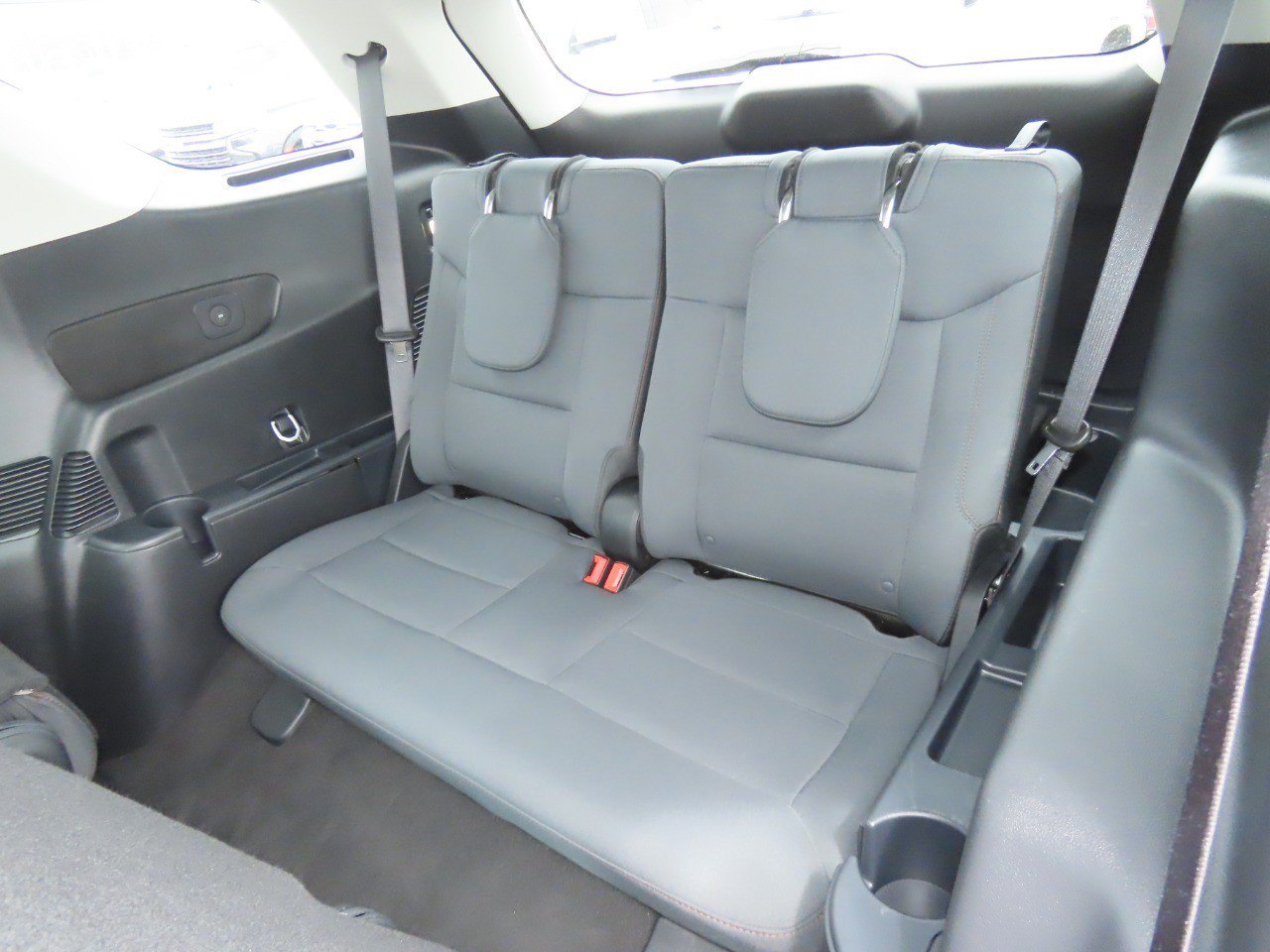Certified 2025 Ford Explorer Active RWD image 22